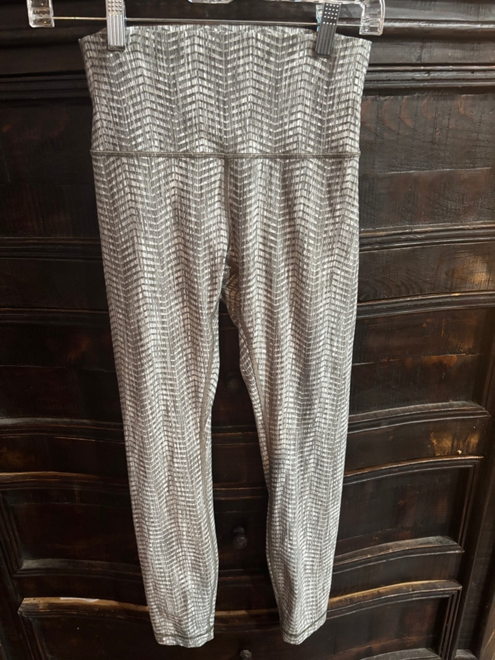 NWOT Lululemon Wunder Under HR *Luon 21" Arrow Jacquard Dark Olive Sage Size 6